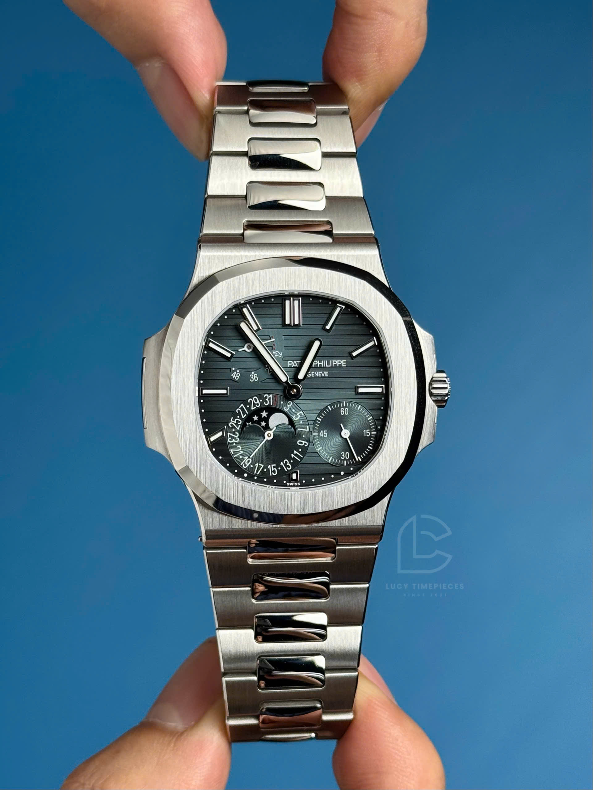 Patek Philippe Nautilus 5712/1A-001 Blue Steels Custom Modify – Handcrafted Version