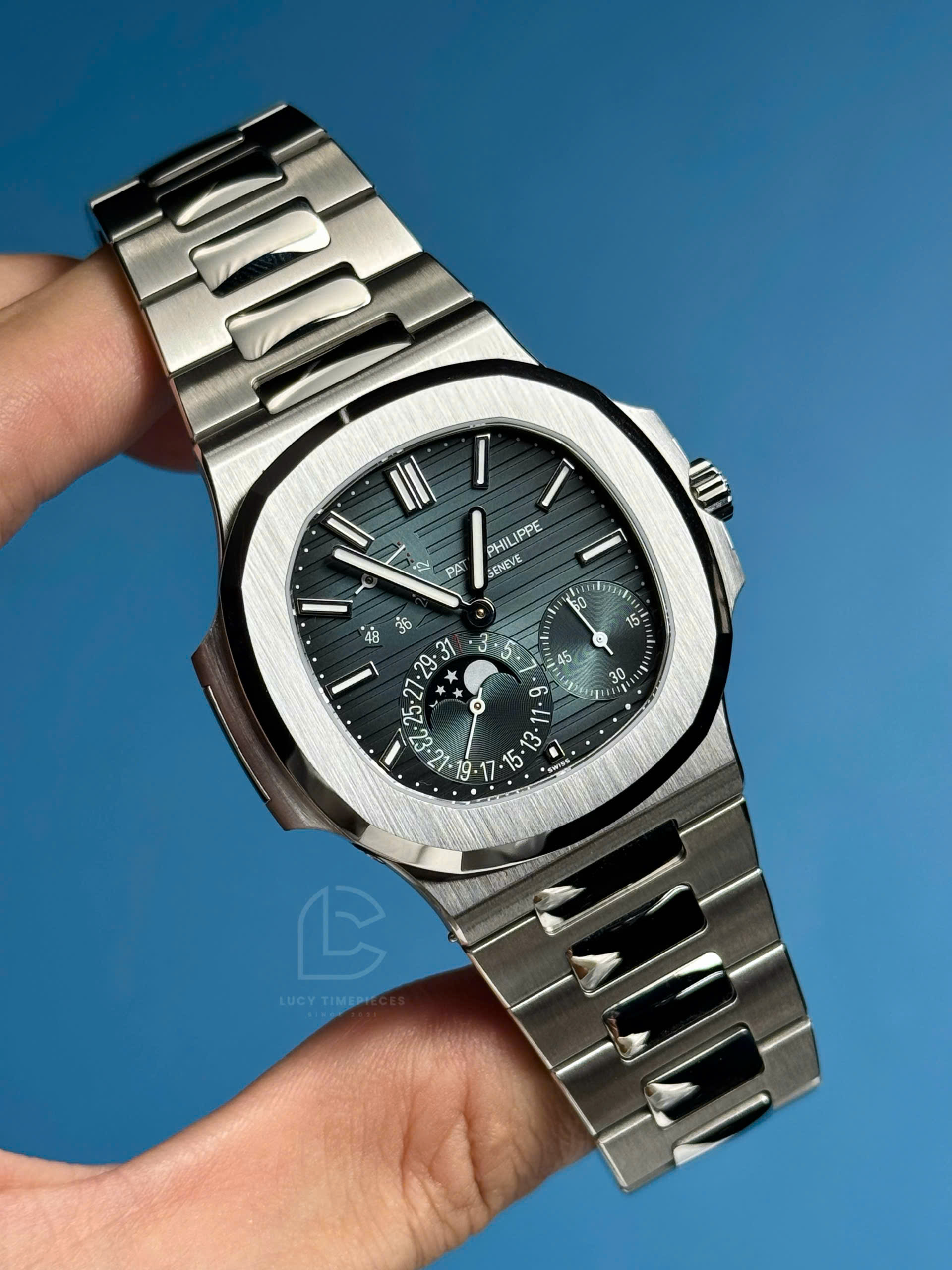 Patek Philippe Nautilus 5712/1A-001 Blue Steels Custom Modify – Handcrafted Version
