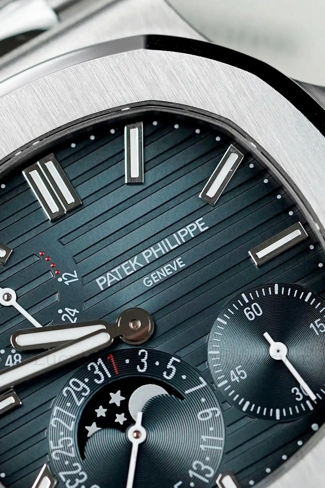 Patek Philippe Nautilus 5712/1A-001 Blue Steels Custom Modify – Handcrafted Version