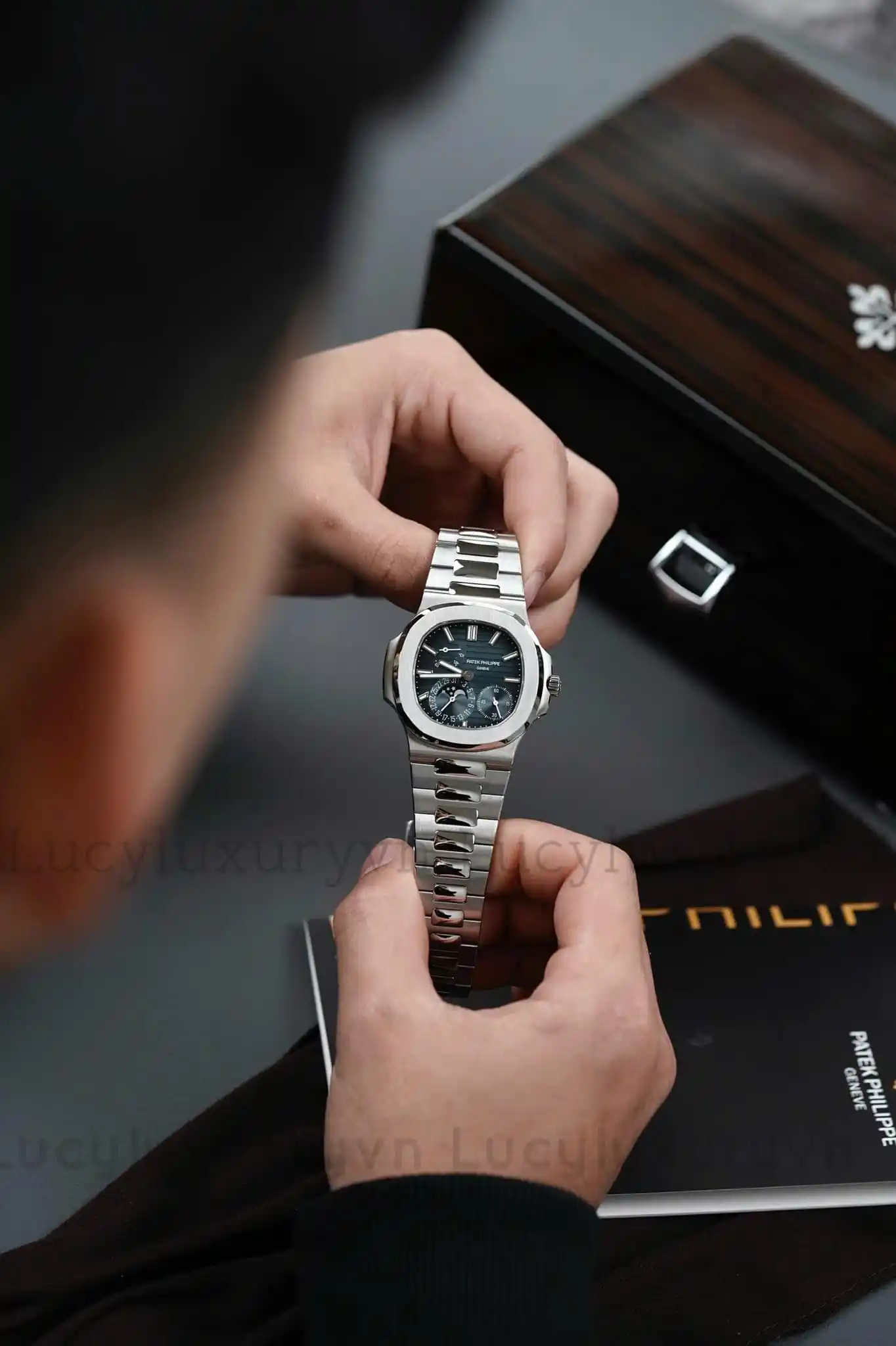 Patek Philippe Nautilus 5712/1A-001 Blue Steels Custom Modify – Handcrafted Version